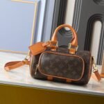 1000-x-1000-Detail-12-6-1