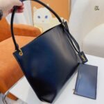 Saint Laurent Tote In Smooth Leather Black 36Cm - Image 4