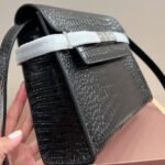 Saint Laurent Manhattan Small In Shiny Crocodile Embossed Leather Black Silver 25Cm - Image 3