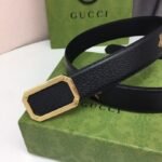 Gucci Black Belt With Square Gold Buckle And Bee Star 35Mm - Image 3
