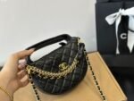 Chanel Pouch Grained Shiny Calfskin Black 17Cm Ap3943 B16288 94305 - Image 3