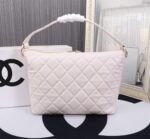 Chanel Maxi Hobo Bag Black Calfskin And Gold Tone Metal White 28Cm As4339 - Image 9
