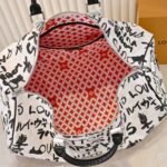 Copy-of-1000-x-1000-Detail-17-18