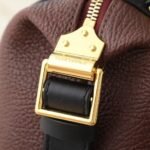 Copy-of-1000-x-1000-Detail-43-8