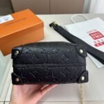 Copy-of-1000-x-1000-Detail-45-16