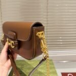 Copy-of-1000-x-1000-Detail-5-4