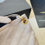 Copy-of-1000-x-1000-Detail-71-8