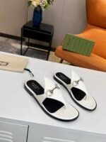 Gucci Women’S Thong Sandal With Horsebit White - Image 2