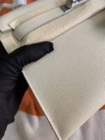 Hermes Kelly 28 Epsom Light Beige 28Cm Silver Hardware - Image 6