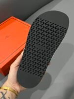 Hermes Chypre Sandal Calfskin Beige - Image 8