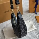 Louis Vuitton Loop PM Bag Grey 23Cm M21752 - Image 7