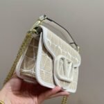 Valentino Valentino Garavani Locò Toile Iconographe Raffia Shoulder Bag Natural 20Cm - Image 5