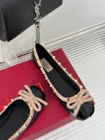 Valentino Garavani Rockstud Patent Leather Ballerina Black 3W2S0Hq5Vnw N71 - Image 6