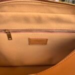 Saint Laurent Lyia Duffle In Quilted Brown 31Cm - Image 2