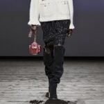 Chanel Small Camera Case Burgundy 25Cm As5220 B18234 Nzv44 - Image 3