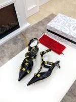 Valentino Garavani Roman Stud Kitten Heel Pumps Black - Image 4