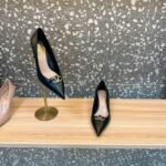 Valentino Garavani Vlogo Patent Leather Slingback Pump Black - Image 3