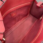 Gucci Medium tote bag with hook closure - Image 10