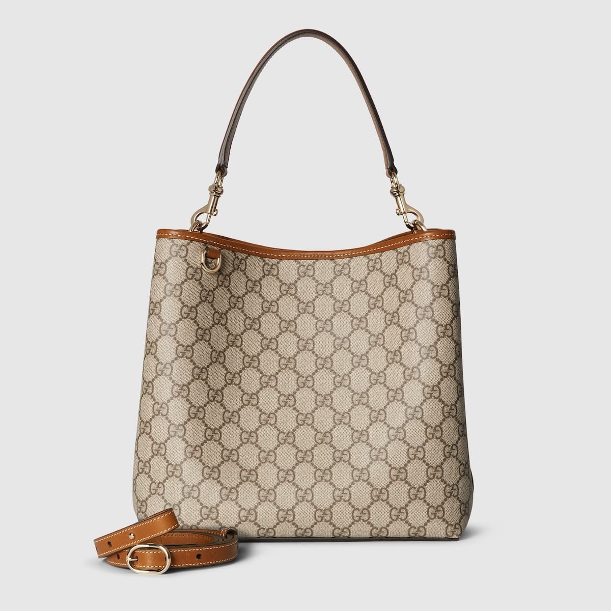 10001-3-5 Gucci Emblem medium bucket bag - Image 1