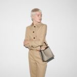 GG Emblem small bucket bag - Image 2