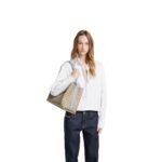 Gucci Emblem large tote bag - Image 3