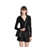 Gucci Emblem small bucket bag - Image 7