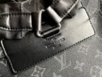 Louis Vuitton M45419 Christopher - Image 8