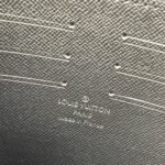 Louis Vuitton M61692 Pochette Voyage MM - Image 10