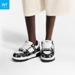 Louis Vuitton Trainer Maxi Sneaker - Image 4