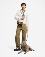 Louis Vuitton M12615 Bone Wearable Wallet - Image 4