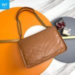 Saint Laurent NIKI MEDIUM VINTAGE LEATHER HANDBAG - Image 4