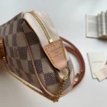 LOUIS VUITTON EVA HANDBAG WALLET ON CHAIN N55214 - Image 4
