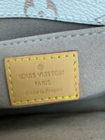 Louis Vuitton M46914 Pochette Métis East West - Image 10