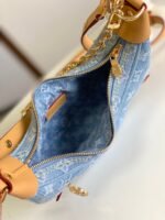 Louis Vuitton M24846 Loop - Image 9