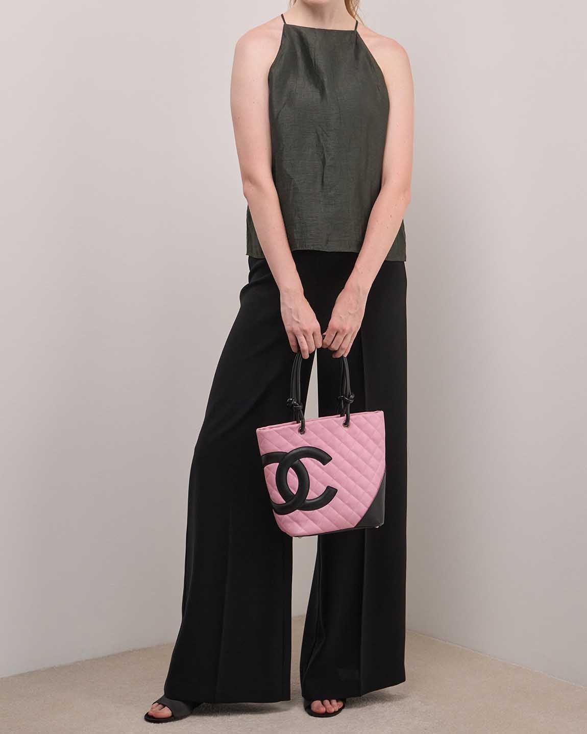 Chanel Cambon Tote Bag Small Lamb Pink / Black - Image 2