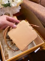 Louis Vuitton M57099 Mini Bucket Bag - Image 9