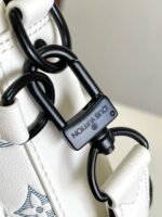 Louis Vuitton M24754 Trio Messenger - Image 7
