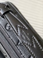 Louis Vuitton M58489 S Lock Messenger - Image 8