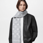Louis Vuitton M79226 ALL ABOUT Monogram Scarf - Image 2