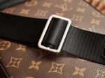 Louis Vuitton M46327 Avenue Slingbag NM - Image 8