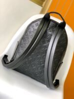 Louis Vuitton M46553 Discovery Backpack - Image 4