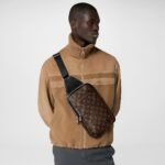 Louis Vuitton M46327 Avenue Slingbag NM - Image 2