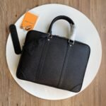Louis Vuitton M30925 Porte-Documents Voyage PM - Image 2