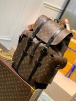 Louis Vuitton M43735 Christopher MM - Image 2