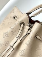 Louis Vuitton M59203 Bella Tote - Image 8