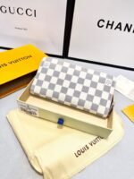 Louis Vuitton N63503 Zippy Wallet - Image 2