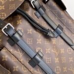 Louis Vuitton M43735 Christopher MM - Image 6