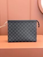 Louis Vuitton N41696 Pochette Voyage MM - Image 3
