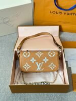 Louis Vuitton M12758 Wallet On Chain Ivy - Image 10