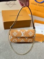 Louis Vuitton M12758 Wallet On Chain Ivy - Image 7